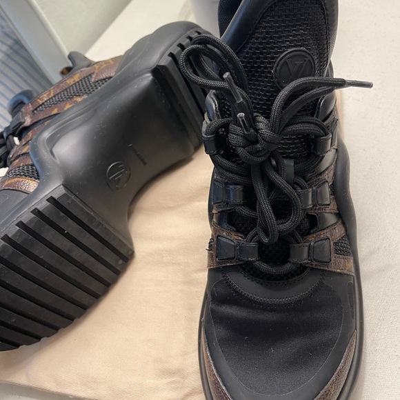 LV snikers - Picture 3 of 4